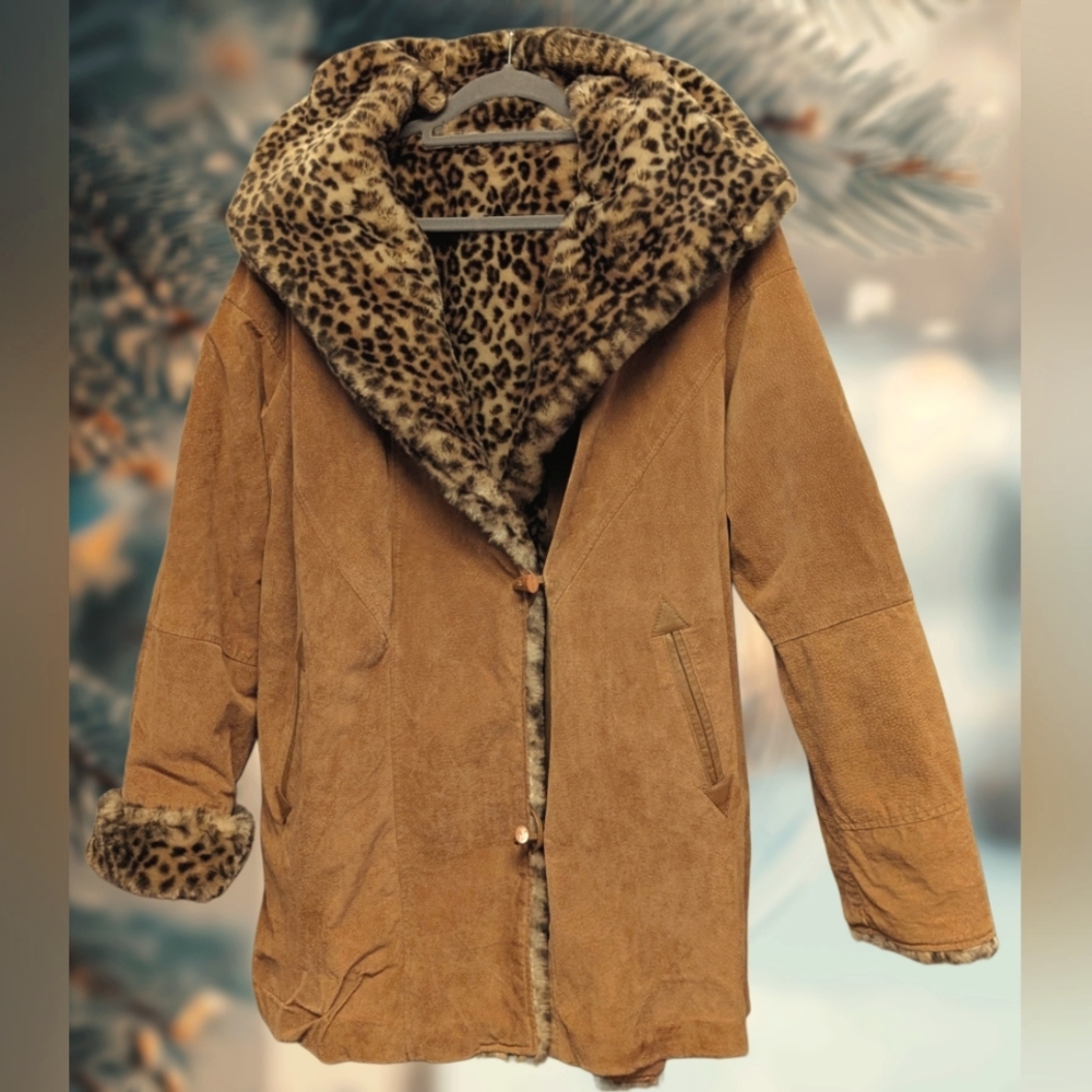 Tan Suede Coat Faux Fur Leopard REVERSIBLE Heavy Jacket Ladies size Medium